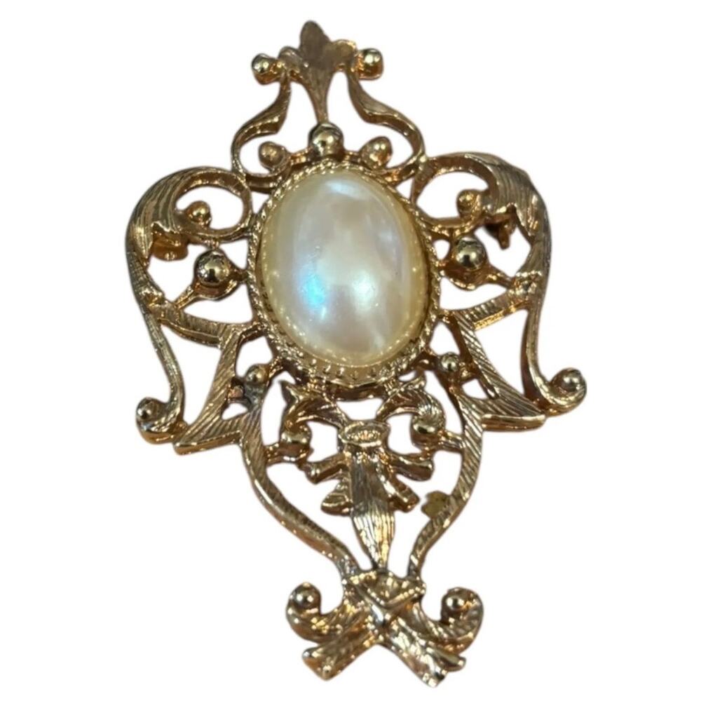 Vintage Faux Moonstone Cabochon Brooch Gold Tone Ornate Scroll Filigree Pin